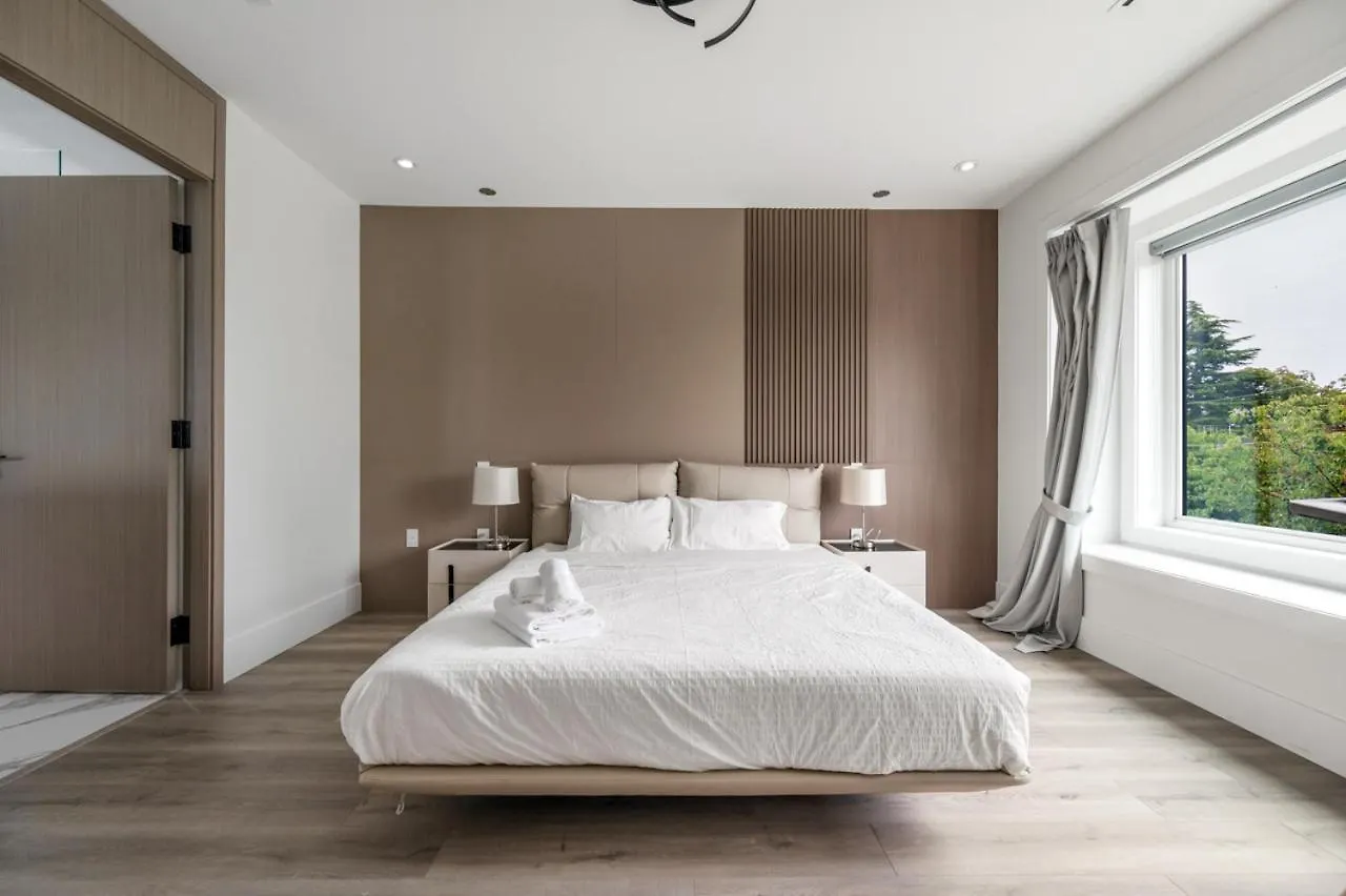 Stylish Retreat In Van'S Prime Location バンクーバー 0*,